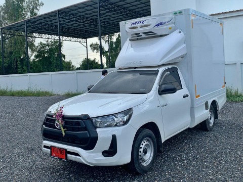 ผลิตติดตั้งรถตู้เย็นขนส่งอาหาร